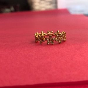 Pandora rose gold daisy ring